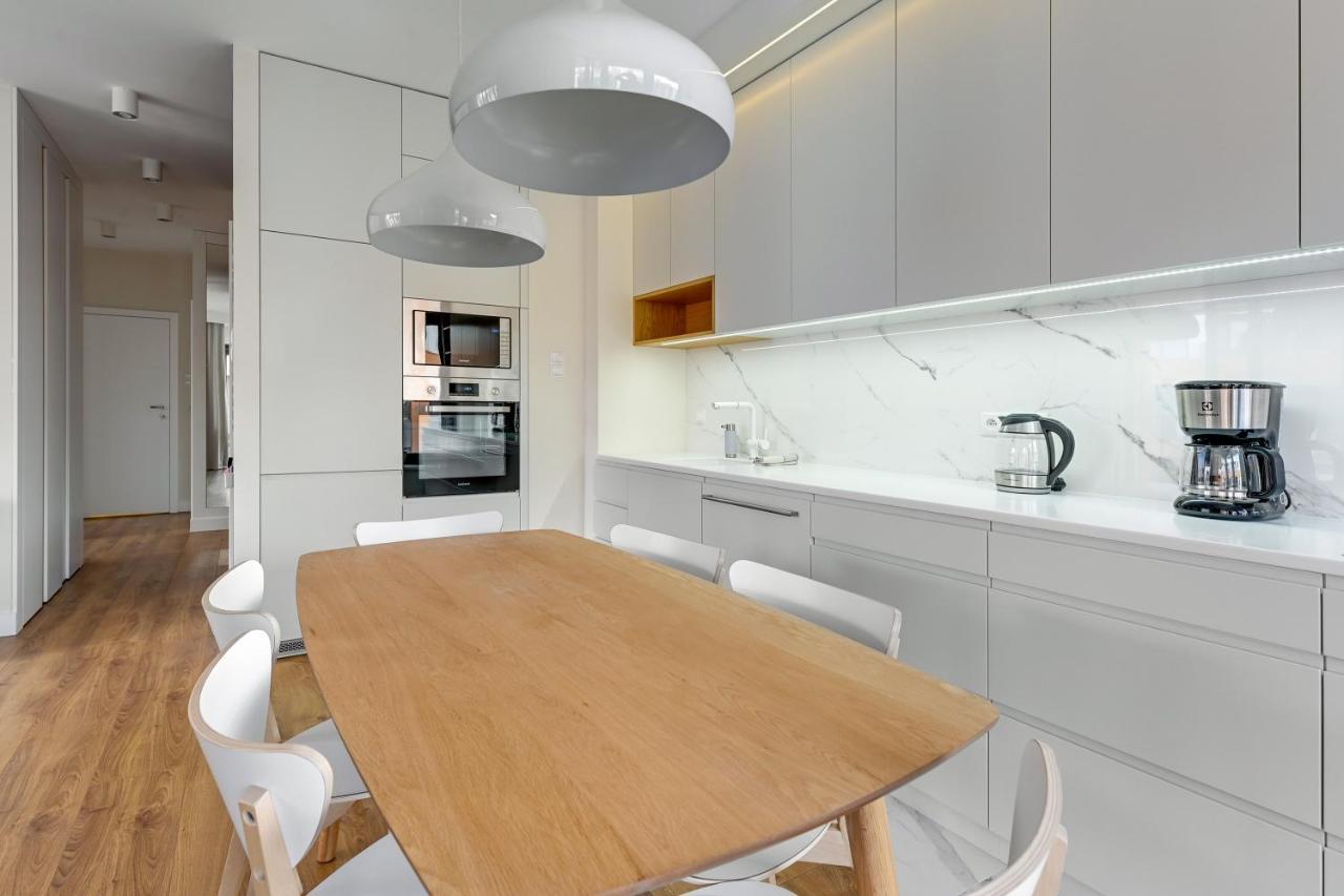 Premium Family & Business Old Town Riverside Apartment With Parking Gdańsk Kültér fotó